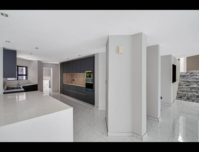 4 BEDROOM HOUSE FOR SALE IN DAINFERN GOLF ESTATE